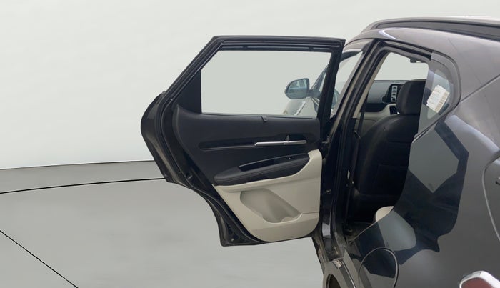 2021 KIA SONET HTX 1.0 IMT, Petrol, Manual, 21,463 km, LHS Rear Door