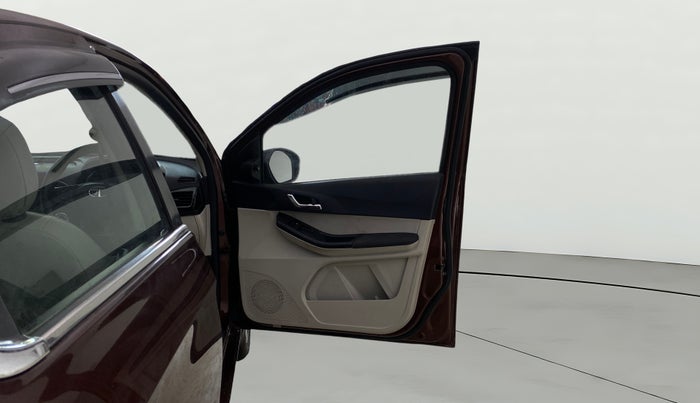 2023 Tata TIGOR XZA PLUS LEATHERETTE, Petrol, Automatic, 15,735 km, RHS Front Door