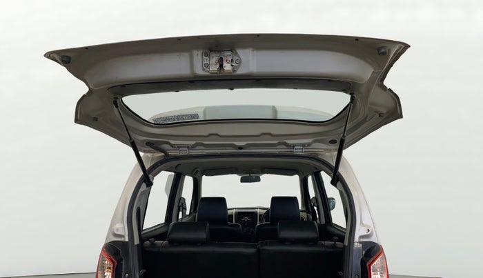 2014 Maruti Wagon R 1.0 LXI, Petrol, Manual, 60,043 km, Boot Door Open