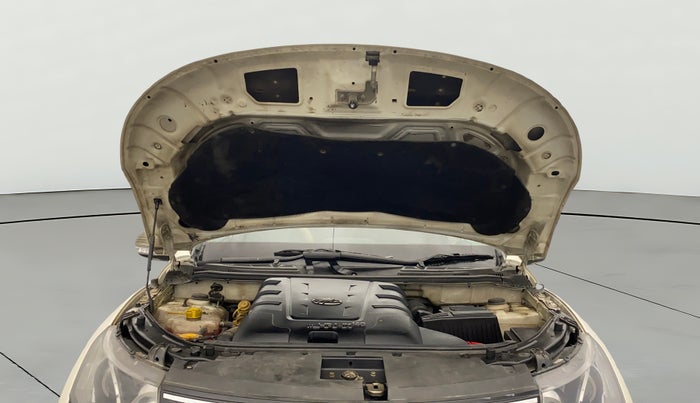 2017 Mahindra XUV500 W6, Diesel, Manual, 99,718 km, Open Bonet