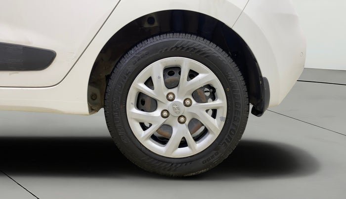 2017 Hyundai Grand i10 SPORTZ (O) 1.2 KAPPA VTVT, Petrol, Manual, 38,846 km, Left Rear Wheel