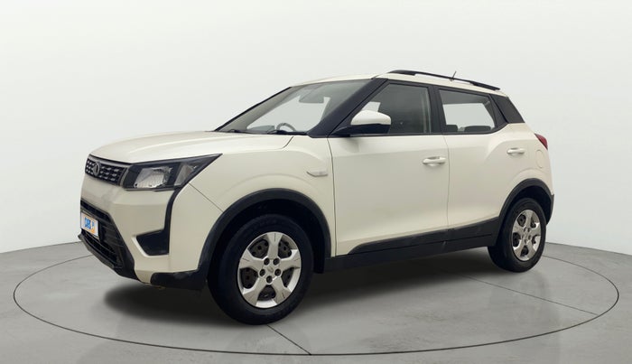 2019 Mahindra XUV300 W6 1.5 DIESEL, Diesel, Manual, 66,858 km, Left Front Diagonal