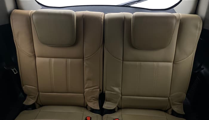 2021 Mahindra XUV500 W11, Diesel, Manual, 84,886 km, Third Seat Row ( optional )