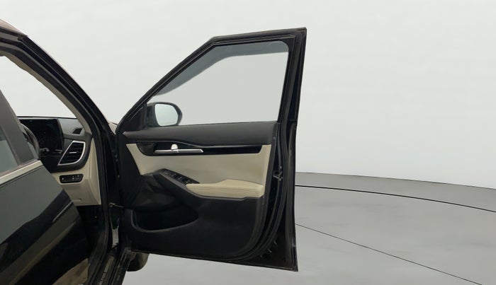 2022 KIA SELTOS HTX PETROL 1.5, Petrol, Manual, 35,386 km, RHS Front Door