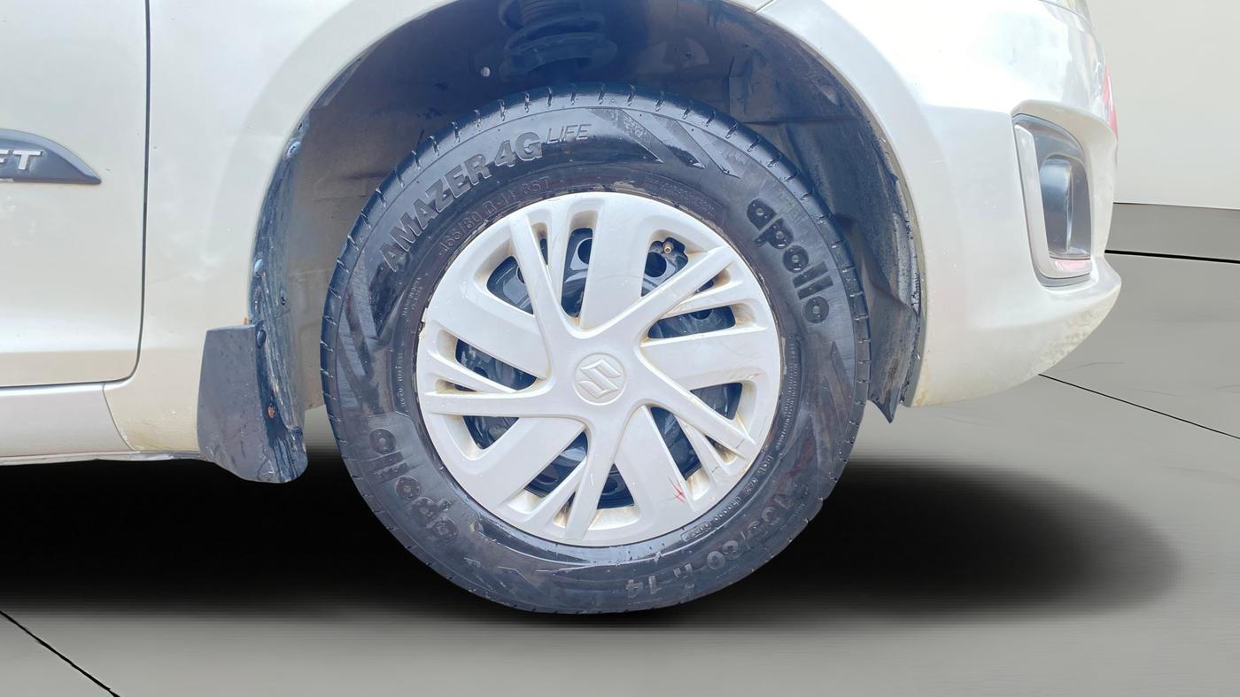 2014 Maruti Swift VXI, Petrol, Manual, 59,994 km, Right Front Wheel