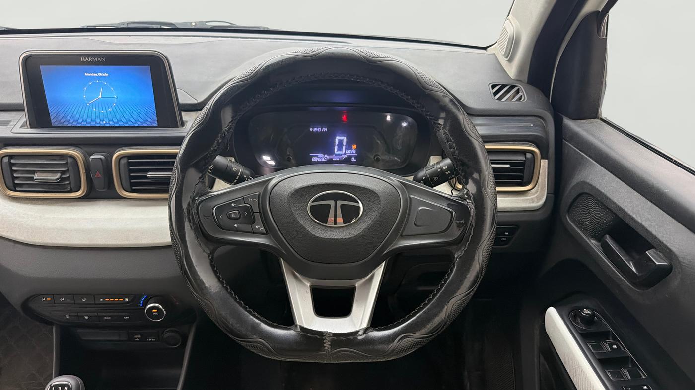 2024 Tata PUNCH ACCOMPLISHED MT CNG, CNG, Manual, 89,445 km, Steering Wheel Close Up