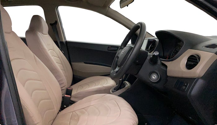 2016 Hyundai Grand i10 MAGNA AT 1.2 KAPPA VTVT, Petrol, Automatic, 27,926 km, Right Side Front Door Cabin
