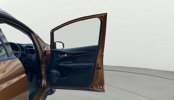 2018 Honda WR-V 1.5L I-DTEC S MT, Diesel, Manual, 1,20,044 km, RHS Front Door