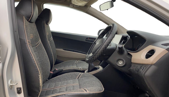 2018 Hyundai Grand i10 MAGNA 1.2 KAPPA VTVT, Petrol, Manual, 30,514 km, Right Side Front Door Cabin