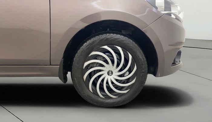 2017 Tata TIGOR XT PETROL, Petrol, Manual, 76,542 km, Right Front Wheel