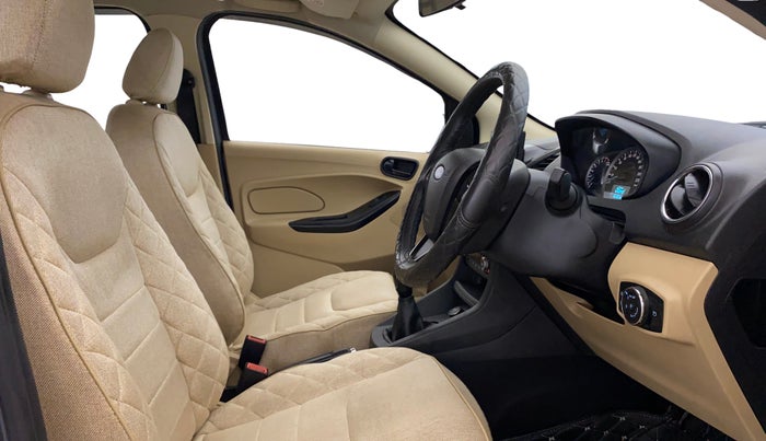 2019 Ford Figo Aspire TITANIUM 1.2 PETROL, Petrol, Manual, 66,338 km, Right Side Front Door Cabin