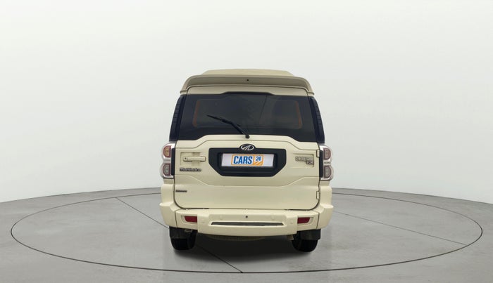 2016 Mahindra Scorpio S10 AT, Diesel, Automatic, 1,41,218 km, Back/Rear