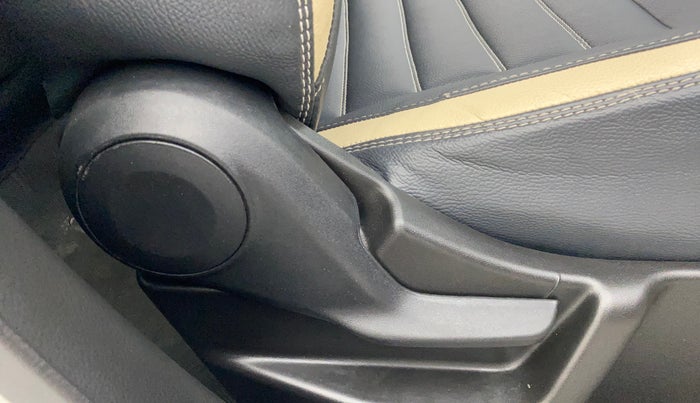 2022 Maruti New Wagon-R VXI 1.0 AMT, Petrol, Automatic, 52,328 km, Driver Side Adjustment Panel