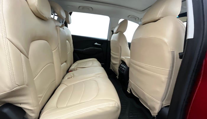 2024 MG HECTOR Select Pro 2.0 Turbo Diesel MT, Diesel, Manual, 34,950 km, Right Side Rear Door Cabin