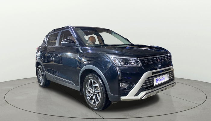 2023 Mahindra XUV300 W8 (O) 1.2 PETROL, Petrol, Manual, 27,501 km, SRP