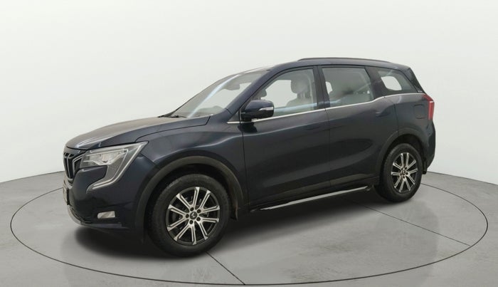 2022 Mahindra XUV700 AX 7 LUXURY P AT 7 STR, Petrol, Automatic, 17,184 km, Left Front Diagonal