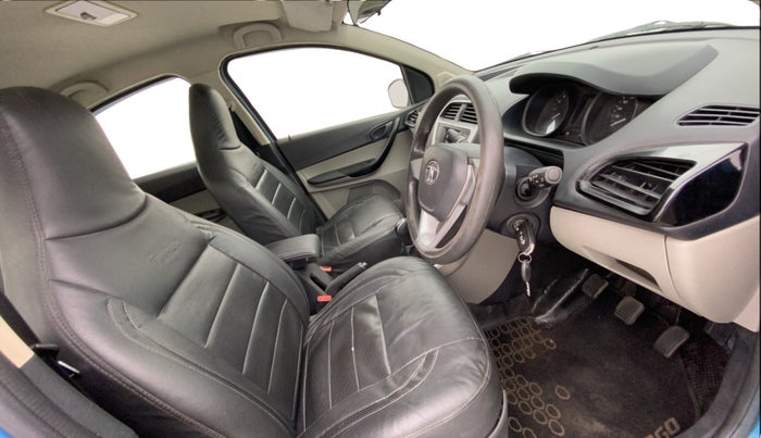 2017 Tata Tiago XT PETROL, Petrol, Manual, 26,307 km, Right Side Front Door Cabin