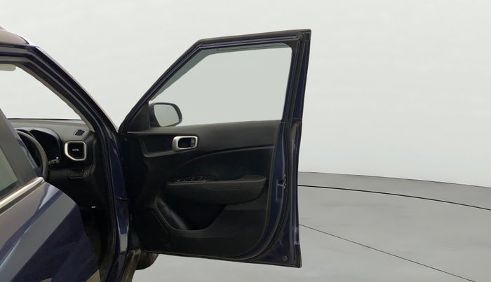 2021 Hyundai VENUE S 1.2, Petrol, Manual, 66,300 km, RHS Front Door