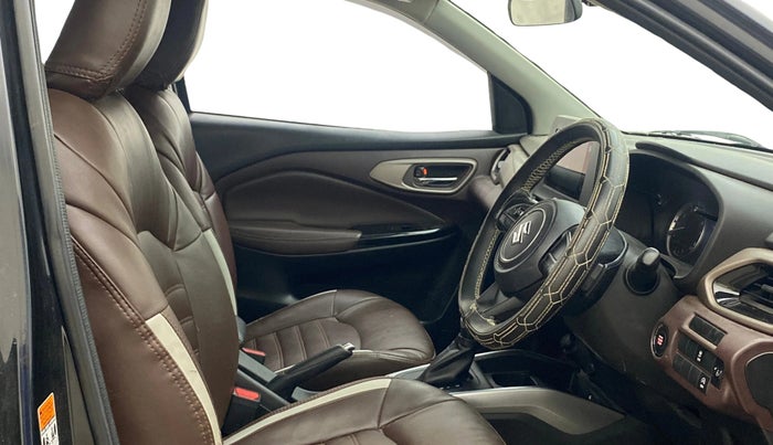 2023 Maruti FRONX ZETA 1.0L TURBO 6 AT, Petrol, Automatic, 48,100 km, Right Side Front Door Cabin