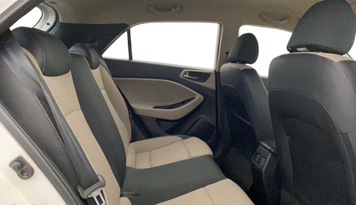 2017 Hyundai Elite i20 SPORTZ 1.2, Petrol, Manual, 90,588 km, Right Side Rear Door Cabin