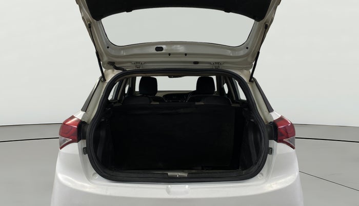 2016 Hyundai Elite i20 MAGNA 1.2, Petrol, Manual, 51,407 km, Boot Open Zoomed View