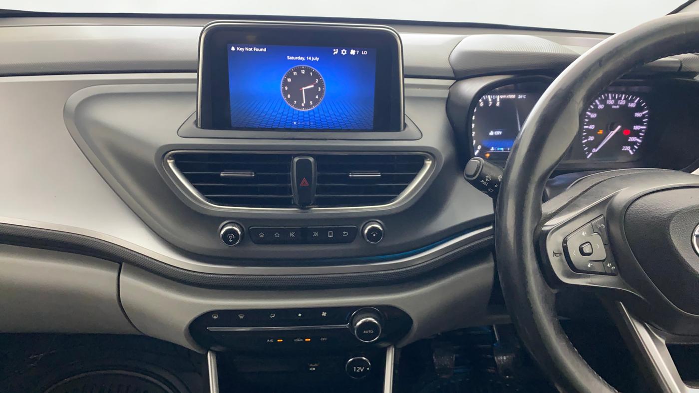 2020 Tata ALTROZ XZ PETROL, CNG, Manual, 80,571 km, Air Conditioner