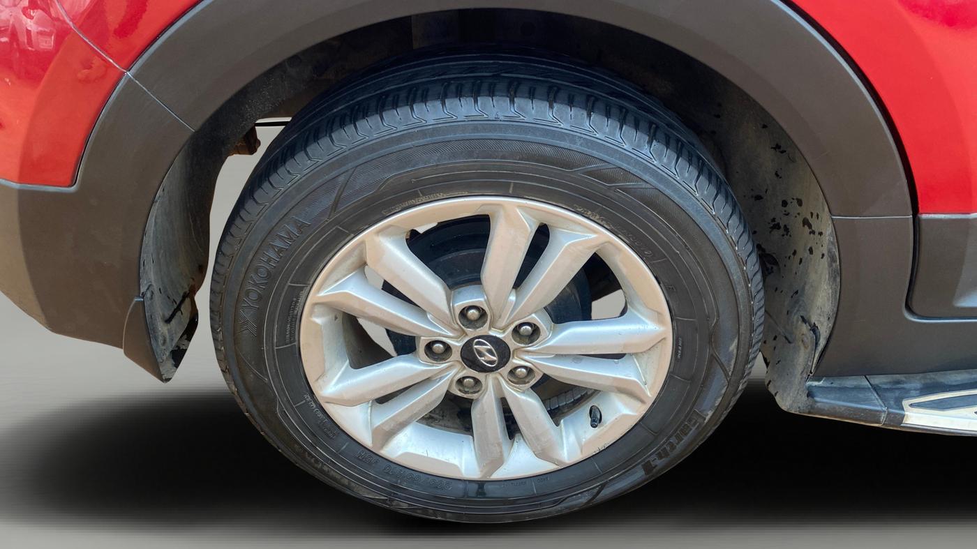 2016 Hyundai Creta SX PLUS 1.6 PETROL, Petrol, Manual, 1,01,830 km, Right Rear Wheel