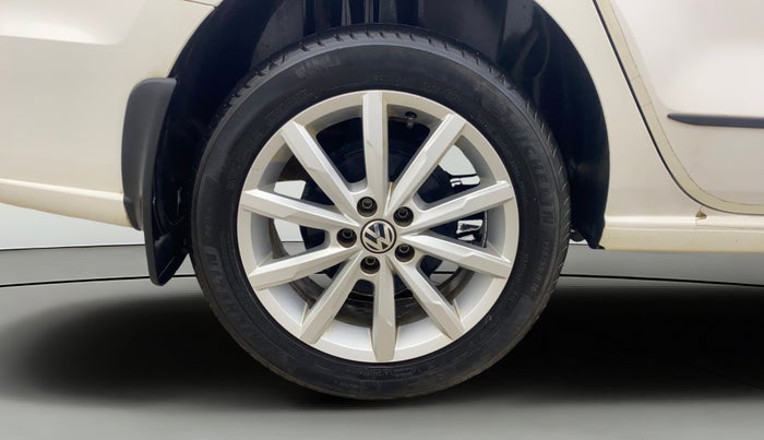 2018 Volkswagen Vento 1.2 TSI HIGHLINE PLUS AT, Petrol, Automatic, 60,751 km, Right Rear Wheel