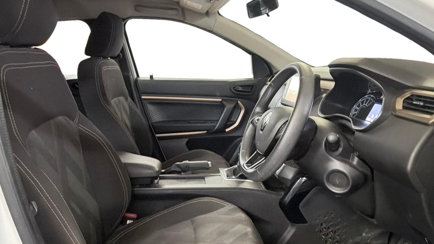 2022 Renault Kiger RXT (O) AMT, Petrol, Automatic, 66,686 km, Right Side Front Door Cabin