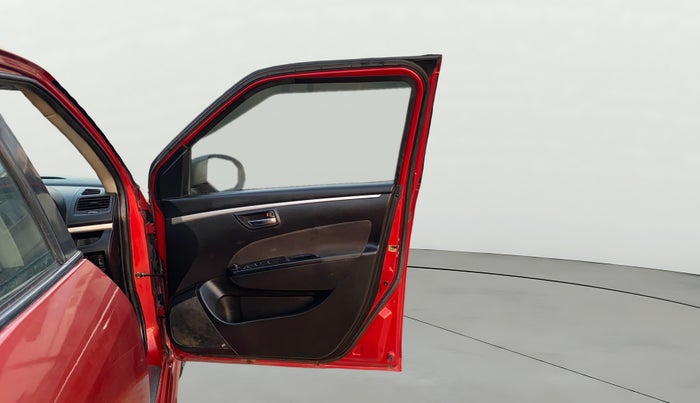 2014 Maruti Swift VDI, Diesel, Manual, 1,07,149 km, RHS Front Door