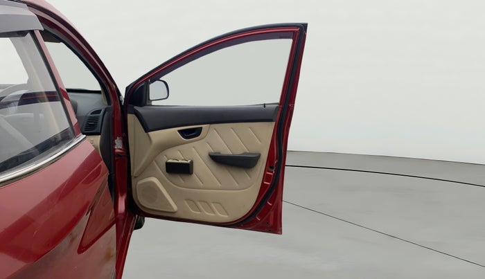 2013 Hyundai Eon D-LITE+, Petrol, Manual, 49,131 km, RHS Front Door