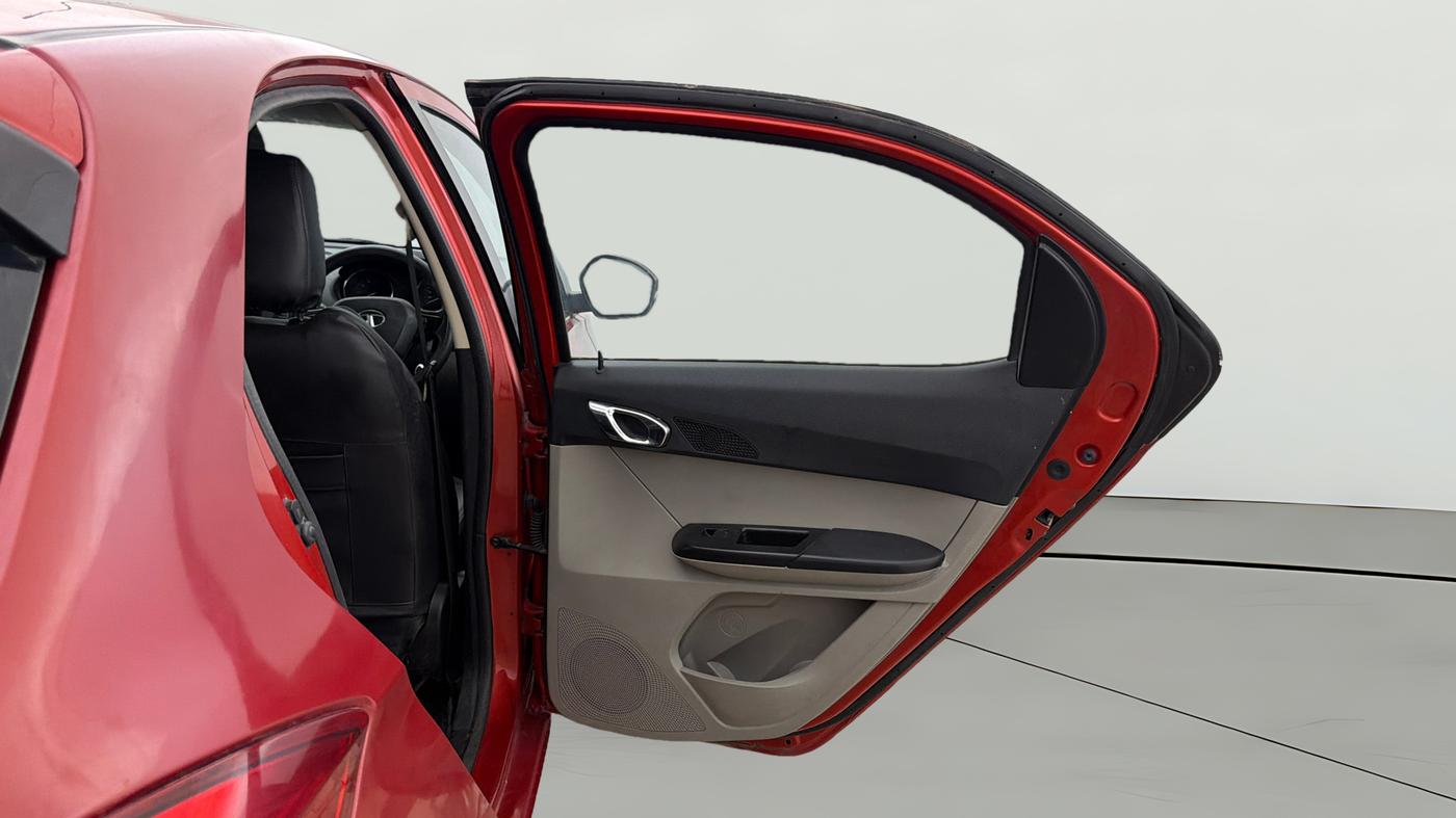2018 Tata Tiago XZ PETROL, Petrol, Manual, 46,736 km, RHS Rear Door