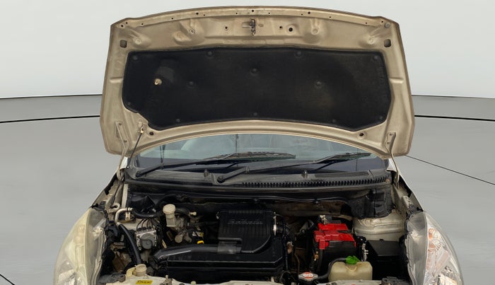 2017 Maruti Ertiga VXI, Petrol, Manual, 1,03,894 km, Open Bonet