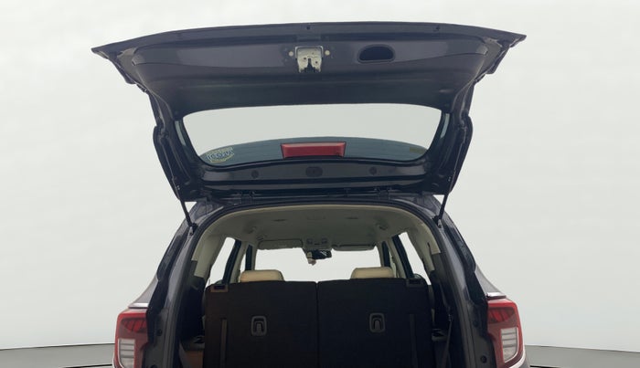 2023 KIA CARENS LUXURY 1.5 TURBO PETROL IMT 7 STR, Petrol, Manual, 29,644 km, Boot Door Open