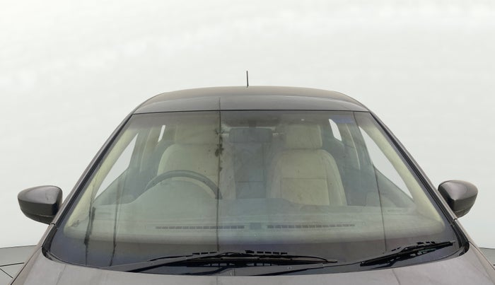 2014 Volkswagen Vento HIGHLINE PETROL AT, Petrol, Automatic, 92,209 km, Front Windshield