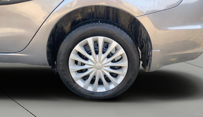 2017 Maruti Ciaz DELTA 1.4 MT PETROL, Petrol, Manual, 77,346 km, Left Rear Wheel