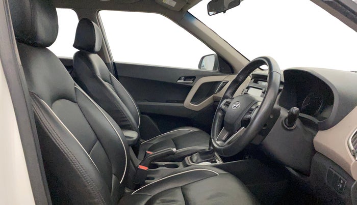 2017 Hyundai Creta SX PLUS AT 1.6 PETROL, Petrol, Automatic, 62,301 km, Right Side Front Door Cabin