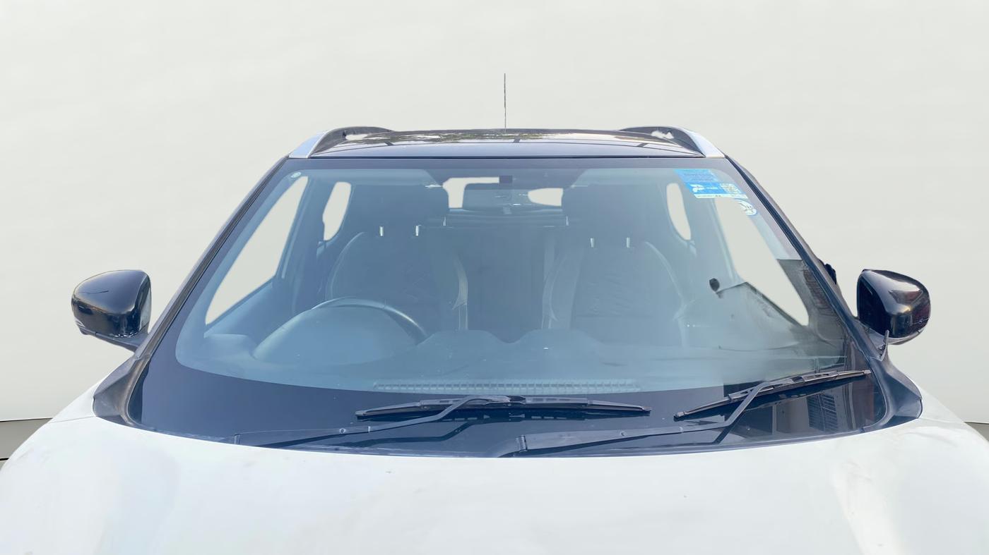 2021 Nissan MAGNITE XV PREMIUM, Petrol, Manual, 29,408 km, Front Windshield