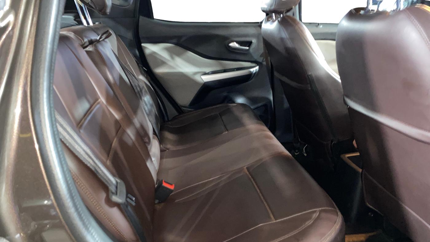 2022 Nissan MAGNITE XV MT, Petrol, Manual, 13,121 km, Right Side Rear Door Cabin