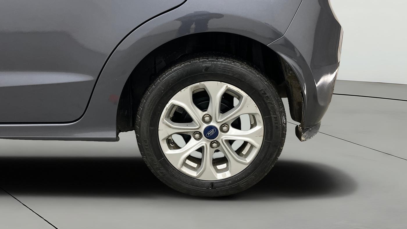 2016 Ford New Figo TITANIUM 1.5 PETROL AT, Petrol, Automatic, 58,669 km, Left Rear Wheel