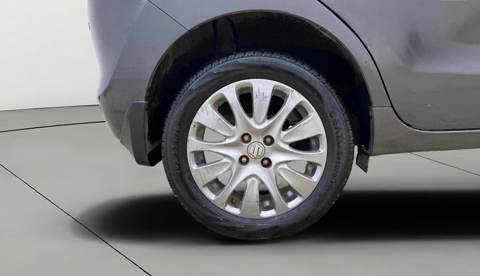 2018 Maruti Baleno ALPHA PETROL 1.2, Petrol, Manual, 29,412 km, Right Rear Wheel