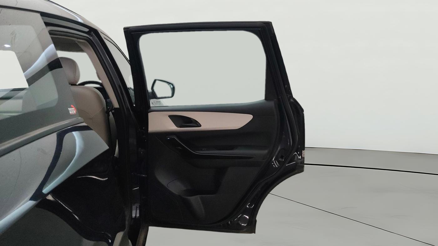 2023 Mahindra XUV700 AX 5 D AT 5 STR, Diesel, Automatic, 47,042 km, RHS Rear Door