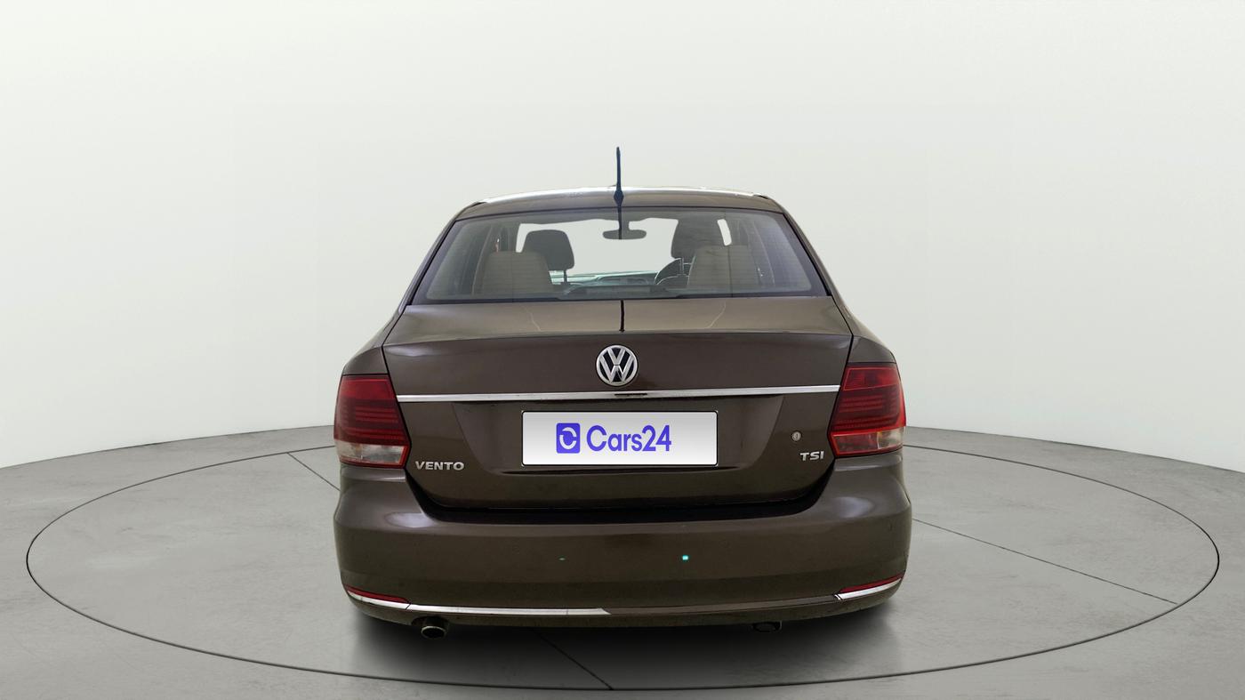 2016 Volkswagen Vento COMFORTLINE 1.2 TSI AT, Petrol, Automatic, 79,856 km, Back/Rear