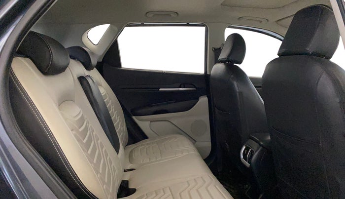 2022 KIA SONET HTX 1.0 IMT, Petrol, Manual, 38,724 km, Right Side Rear Door Cabin