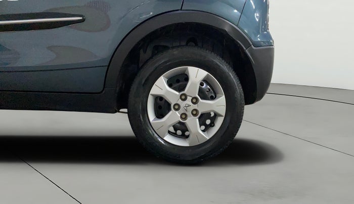 2022 Mahindra XUV300 W6 1.5 DIESEL AMT, Diesel, Automatic, 17,740 km, Left Rear Wheel