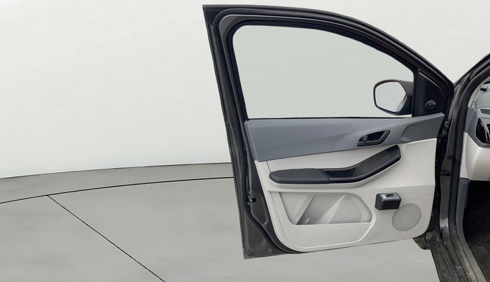 2025 Tata Tiago XE PETROL, Petrol, Manual, 6,079 km, LHS Front Door