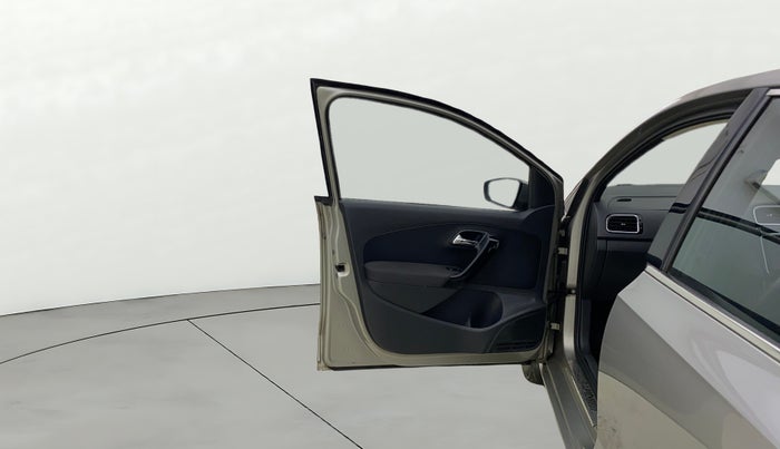 2017 Skoda Rapid AMBITION 1.6 MPI MT, Petrol, Manual, 84,228 km, LHS Front Door