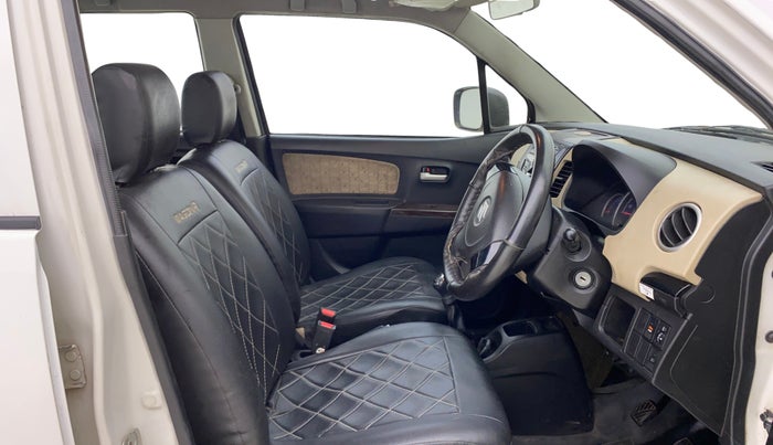 2017 Maruti Wagon R 1.0 VXI, Petrol, Manual, 37,228 km, Right Side Front Door Cabin