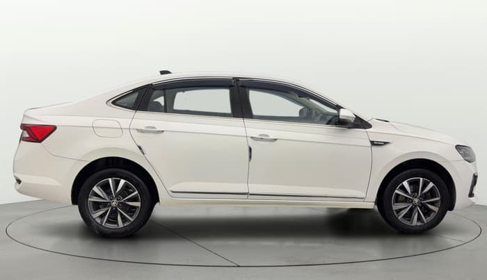 2024 Skoda SLAVIA STYLE 1.0L TSI MT, Petrol, Manual, 82,122 km, Right Side View