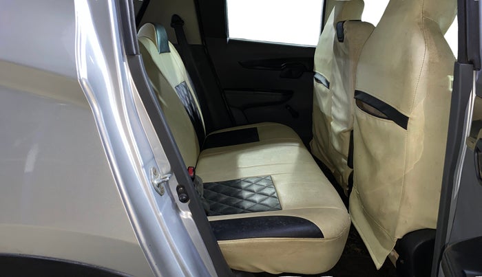 2017 Mahindra KUV 100 NXT K2 P 6 STR, Petrol, Manual, 38,530 km, Right Side Rear Door Cabin